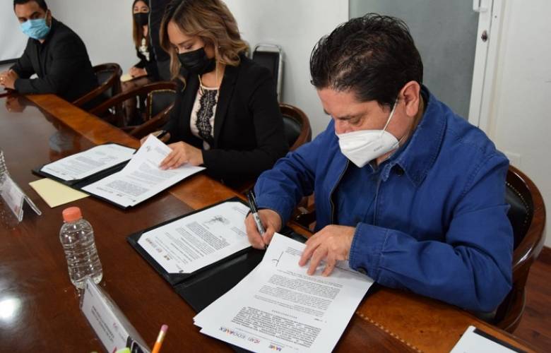 Firman ICATI e Instituto mexiquense del emprendedor acuerdo para capacitar a más mujeres en sus negocios