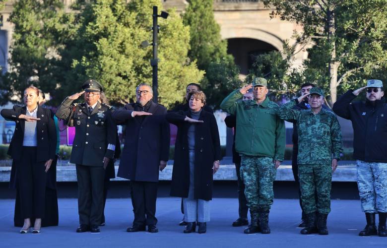 Encabeza Gobernadora Delfina Gómez Ceremonia de Izamiento de Bandera