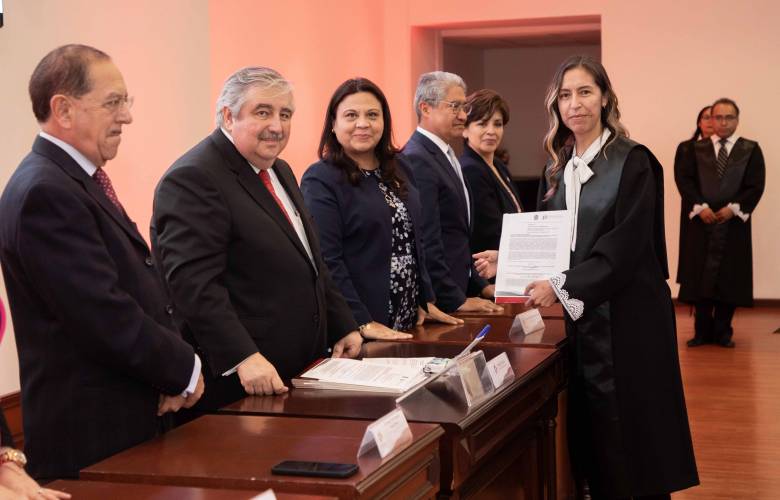 Rindieron protesta 57 juzgadores entre ratificados y nombrados para un primer periodo constitucional