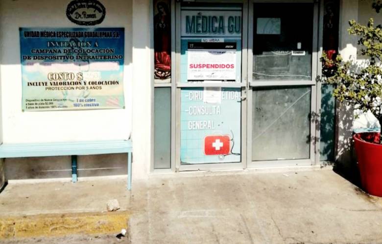 Suspende COPRISEM clínica de belleza en Ecatepec