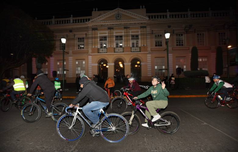 Realiza UAEMéx Rodada Ciclista Navideña