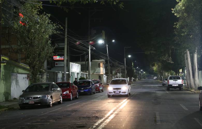 Recupera iluminación Toluca con 25 mil luminarias