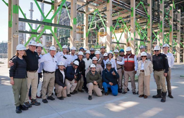 Pemex recupera su capacidad de refinación: Sheinbaum 