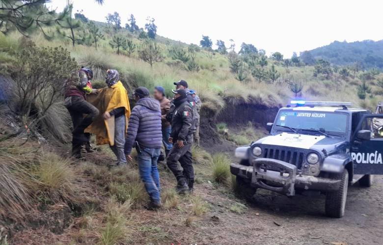 Rescatan a adolescente extraviado en el Nevado de Toluca tras operativo nocturno