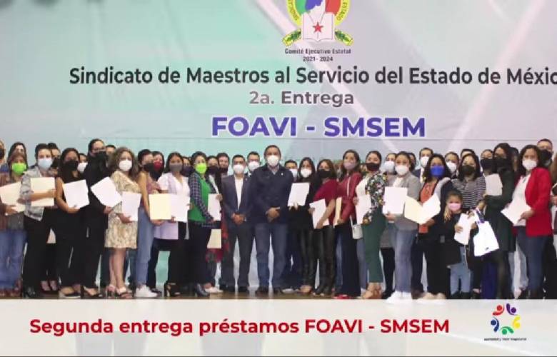 Maestros mexiquenses reciben créditos para vivienda