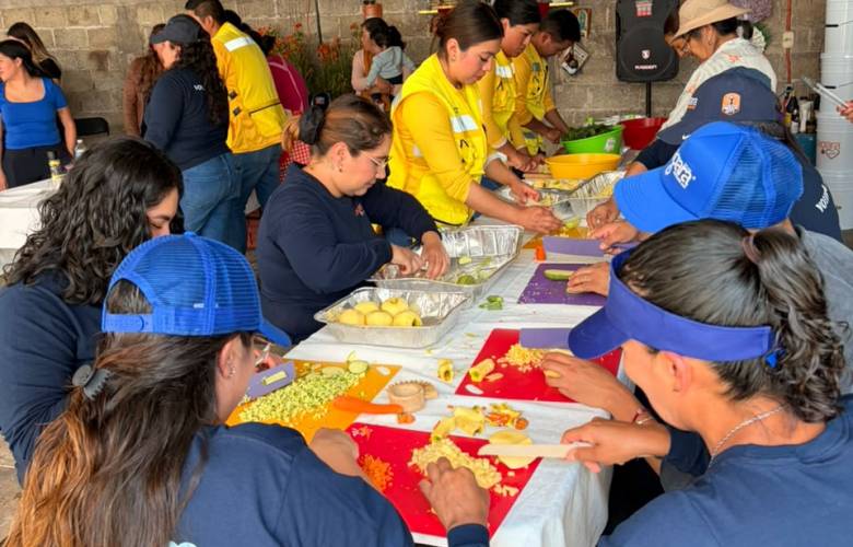 Niagara Bottling y Un Kilo de Ayuda impulsan huertos familiares en Soyaniquilpan