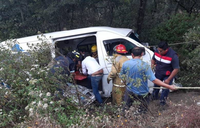 Seis fallecidos y 10 lesionados deja un choque de camiones en Nicolás Romero