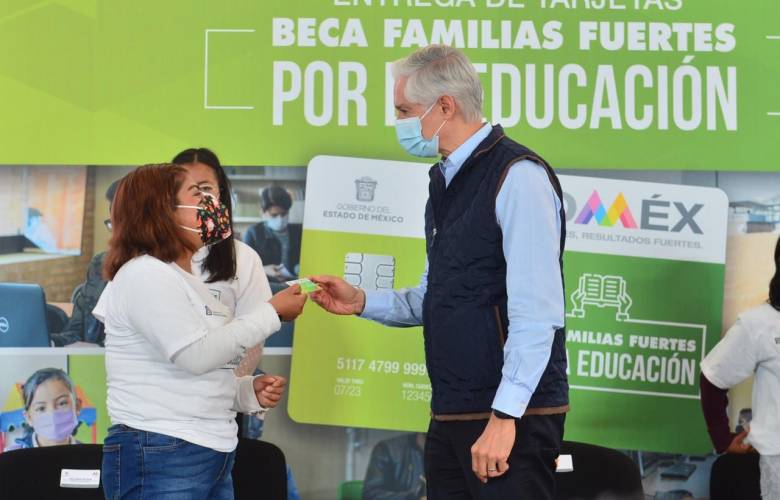 Arranca entrega de becas para 28 mil alumnos mexiquenses