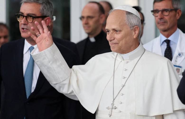 Recibe el alta médica el papa León XIV tras cirugía por cáncer de pulmón