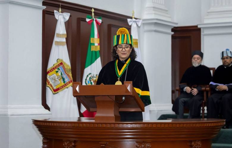 Entrega UAEMéx 51 grados de posgrado y refrenda su compromiso con la excelencia académica