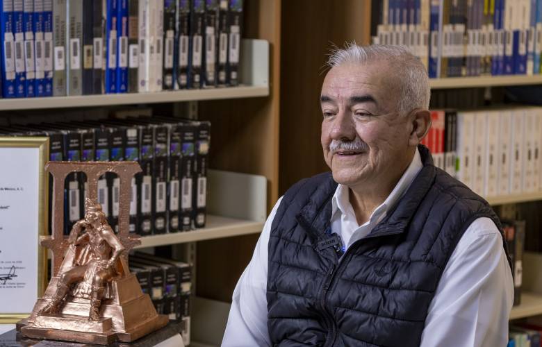 Consolida Juan José García una trayectoria de casi cinco décadas en la Ingeniería Civil y la docencia