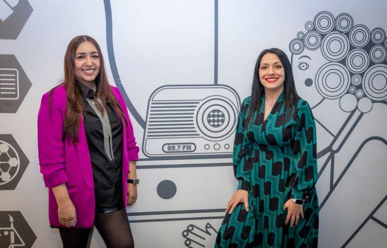 Reivindican Kathya Soto y Lorena Rodríguez vigencia de la radio frente a plataformas digitales
