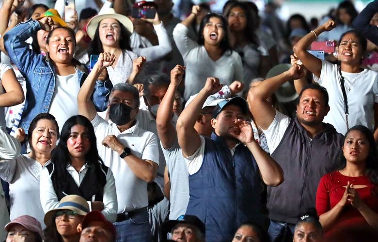 Iniciará en Chimalhuacán programa de desarrollo urbano: AMLO y Delfina