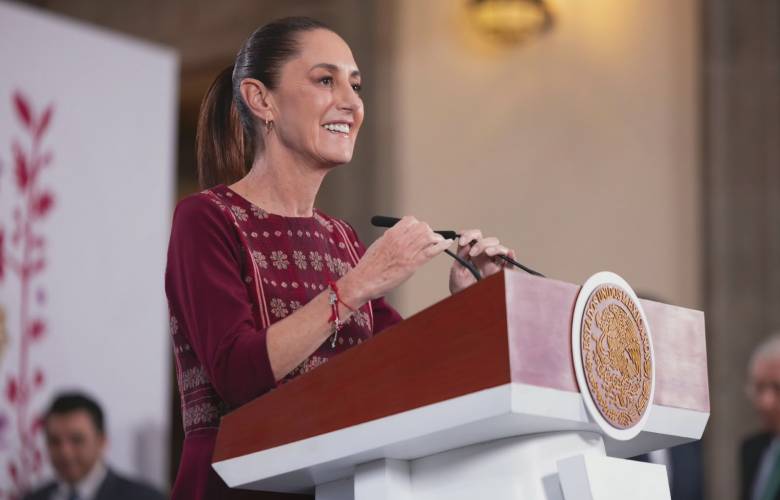 Firma Sheinbaum acuerdo para impulsar industria siderúrgica y priorizar acero mexicano