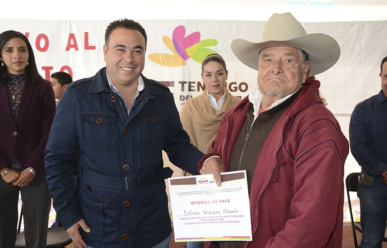 Entregan apoyos en beneficio de 400 adultos mayores de tenango del valle