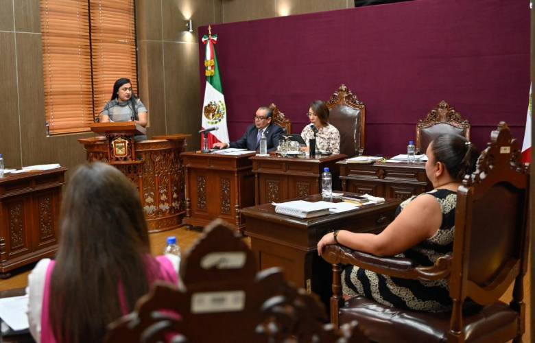 Proponen que la Constitución garantice entrega de becas escolares