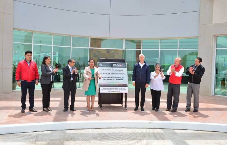 Entrega alfredo del mazo centro recreativo en ixtapaluca, en beneficio de más de 3 mil 500 adultos mayores