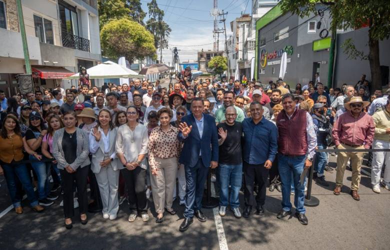 Entrega Toluca rehabilitación de la calle Francisco Murguía