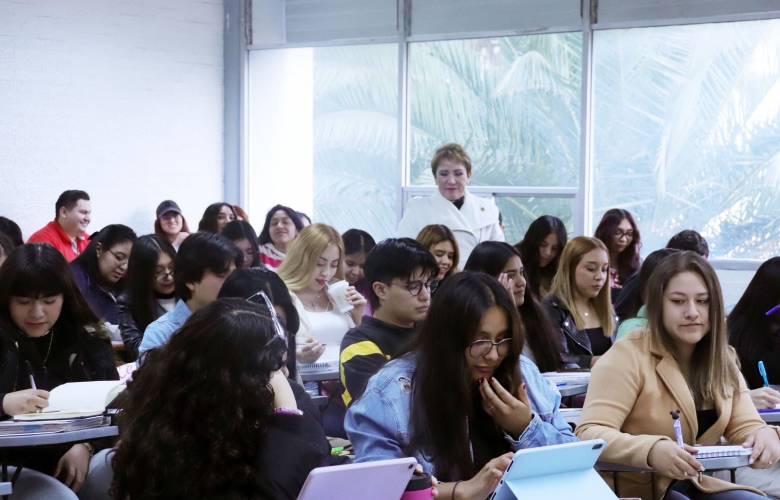 Jóvenes postergan transición a la adultez 