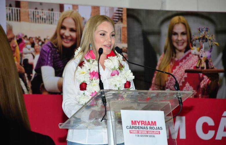 Defiende Myriam Cárdenas tradiciones y costumbres del distrito 45