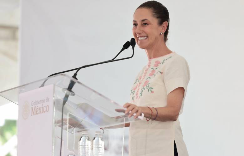 Entrega Sheinbaum tarjetas de Pensión Mujeres Bienestar y anuncia obras hidráulicas para Guerrero
