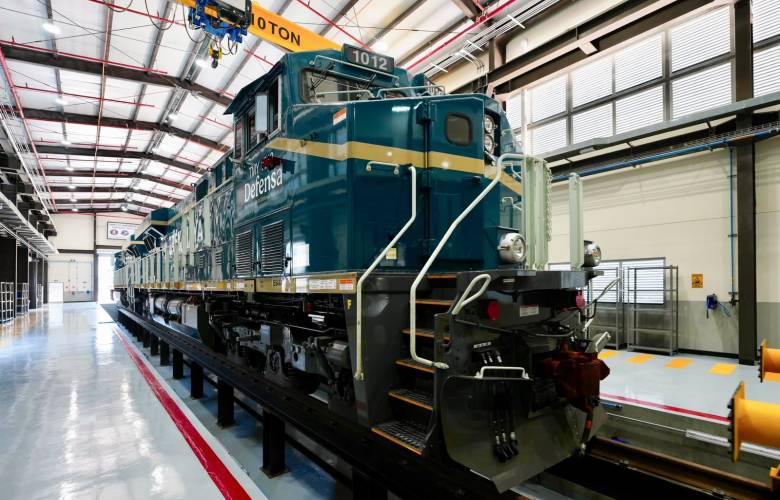 Llegaron doce locomotoras para el Tren Maya de carga, lo inaugurarán en 2027