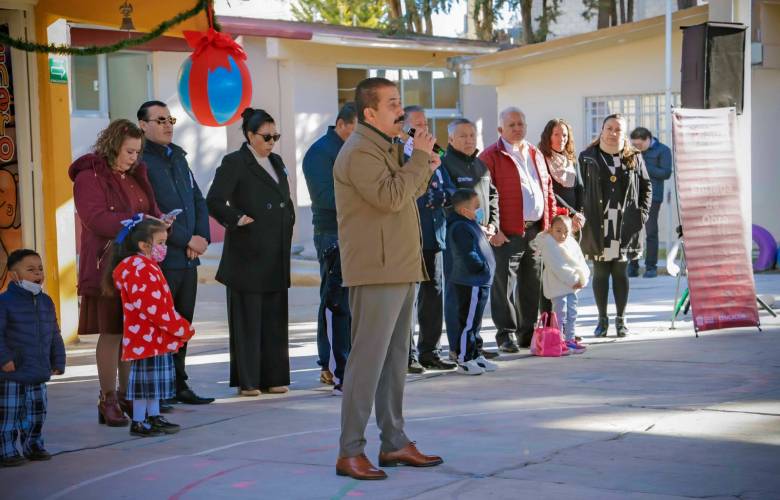 Invierte el GEM 6.3 mdp en escuelas de educación básica de Zinacantepec
