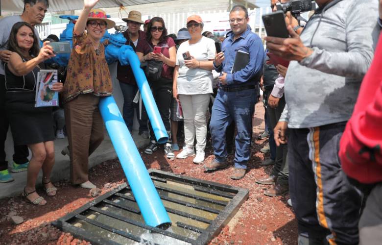 Pone en marcha Azucena Cisneros pozo San Agustín en Ecatepec para mejorar abasto de agua