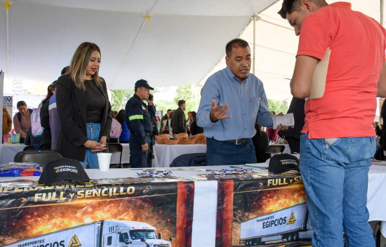 Impulsan empleo en Almoloya de Juárez con feria laboral de más de 200 vacantes