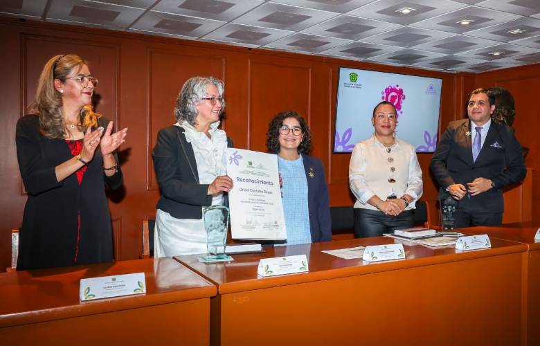 Las mujeres universitarias contribuyen con excelencia y compromiso a la vida institucional de la UAEMéx: Paty Zarza