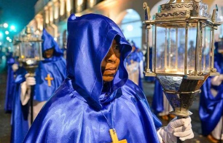 Implementa Toluca operativo vial por Procesión del Silencio