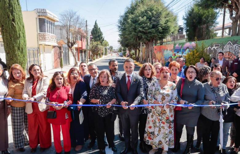 Metepec rehabilita vialidad en Izcalli Cuauhtémoc 5 tras años de rezago