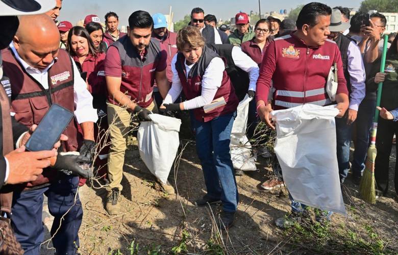 Recolecta Delfina Gómez más de 21 toneladas de basura en mega jornada de limpieza en el oriente del Edoméx