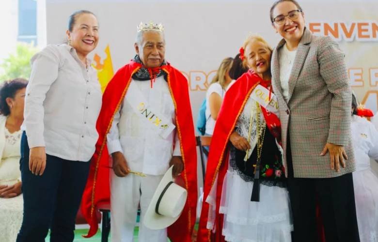 Atención integral para adultos mayores: Azucena Cisneros