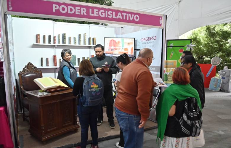 Acerca Congreso mexiquense la historia parlamentaria a visitantes de la FILEM 2026