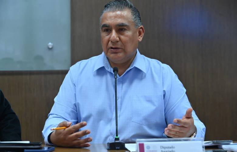 Propone Octavio Martínez topar rentas de vivienda conforme a la inflación