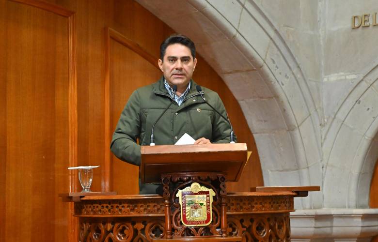 Propone Delfina Gómez una hora gratuita de estacionamiento y acceso libre a sanitarios