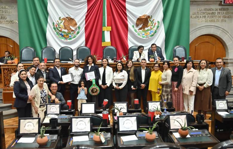 Reconoce Congreso del EdoMéx a campeones mundiales de Muay Thai
