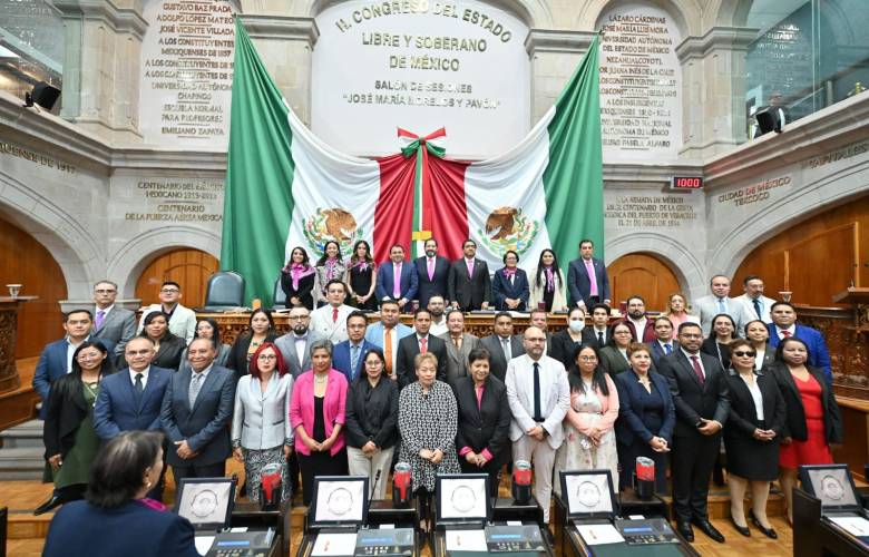 Reconoce Congreso mexiquense a 40 docentes por su trayectoria y aportaciones educativas