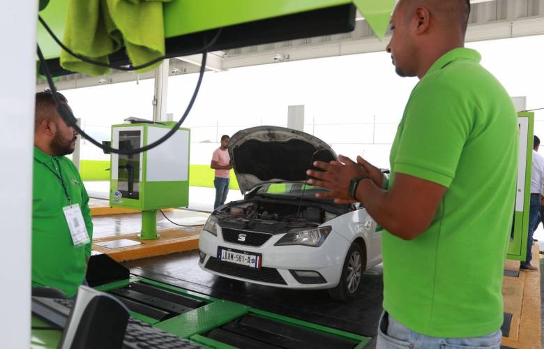 Inaugura Abuzeid Lozano primer verificentro de Ixtlahuaca