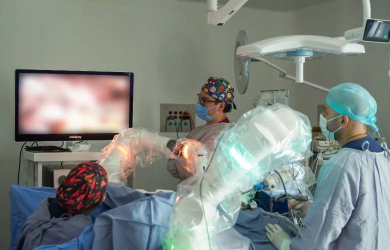 Con Unidad de Inteligencia Robótica se realizan 68 cirugías de mínima invasión en el Estado de México, en menos de dos meses