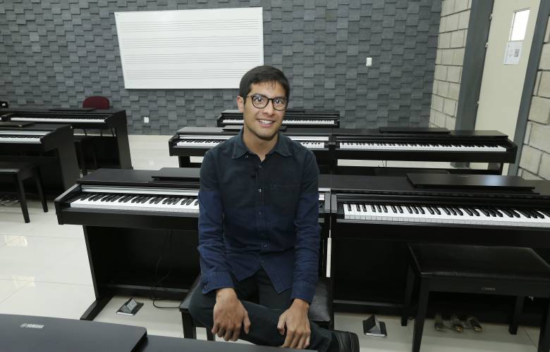 Sebastián Herrera, compositor de la UAEM reconocido por convertir sus experiencias en música  
