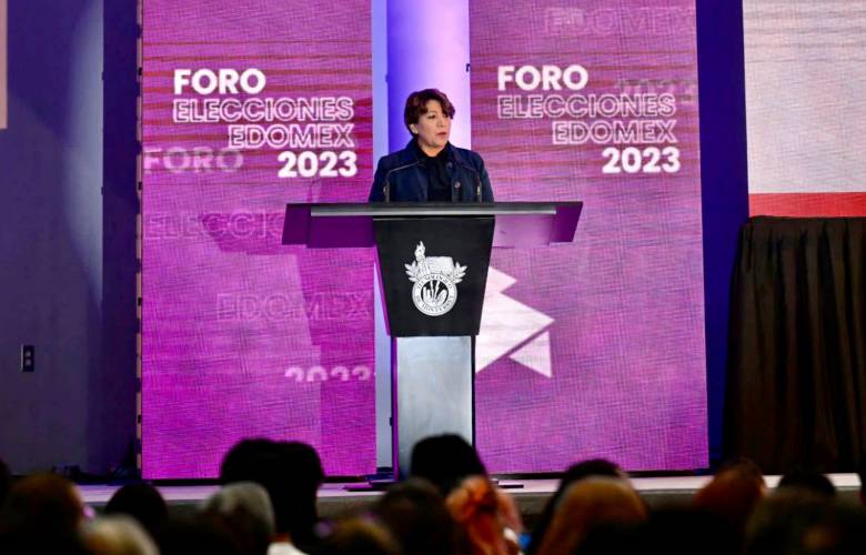 Presenta Delfina Gómez a jóvenes del Tec de Monterrey