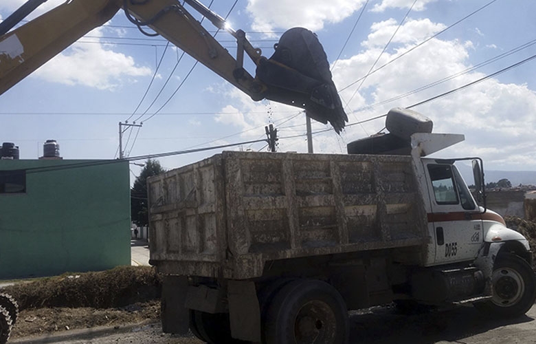 Realiza toluca trabajos de desazolve y retiro de basura en cauces intermunicipales