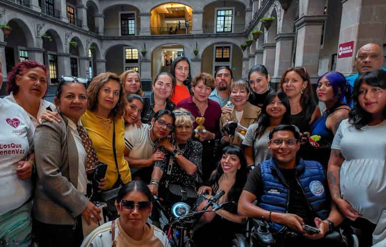 Reconocen protectoras de animales a Delfina Gómez por aprobación de Ley de Bienestar Animal