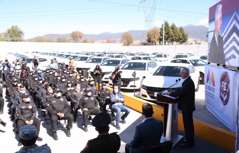Entrega Alfredo Del Mazo patrullas y equipamiento para fortalecer a la Fiscalía General de Justicia del Estado De México