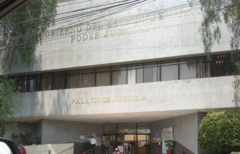 Juez enfrenta cargos penales y administrativos por probable mal desempeño en sus funciones