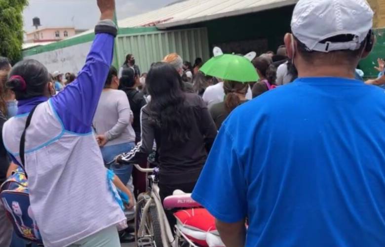 Investigan intoxicación masiva en escuela de Valle de Chalco