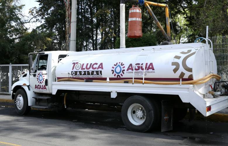 Distribuye Gobierno municipal agua potable en delegaciones de Toluca
