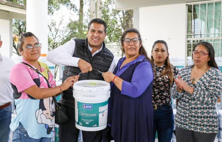 Destina gobierno de Ixtlahuaca recursos propios para mantenimiento de escuelas 